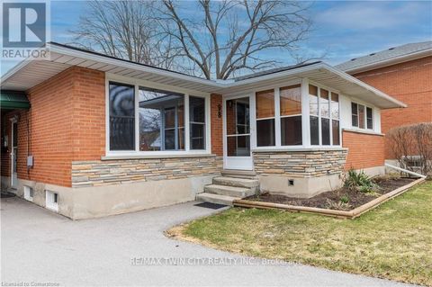 98 CLIVE ROAD Kitchener ON N2H3N6