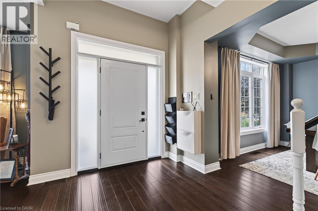 16 WATERCLIFF Place