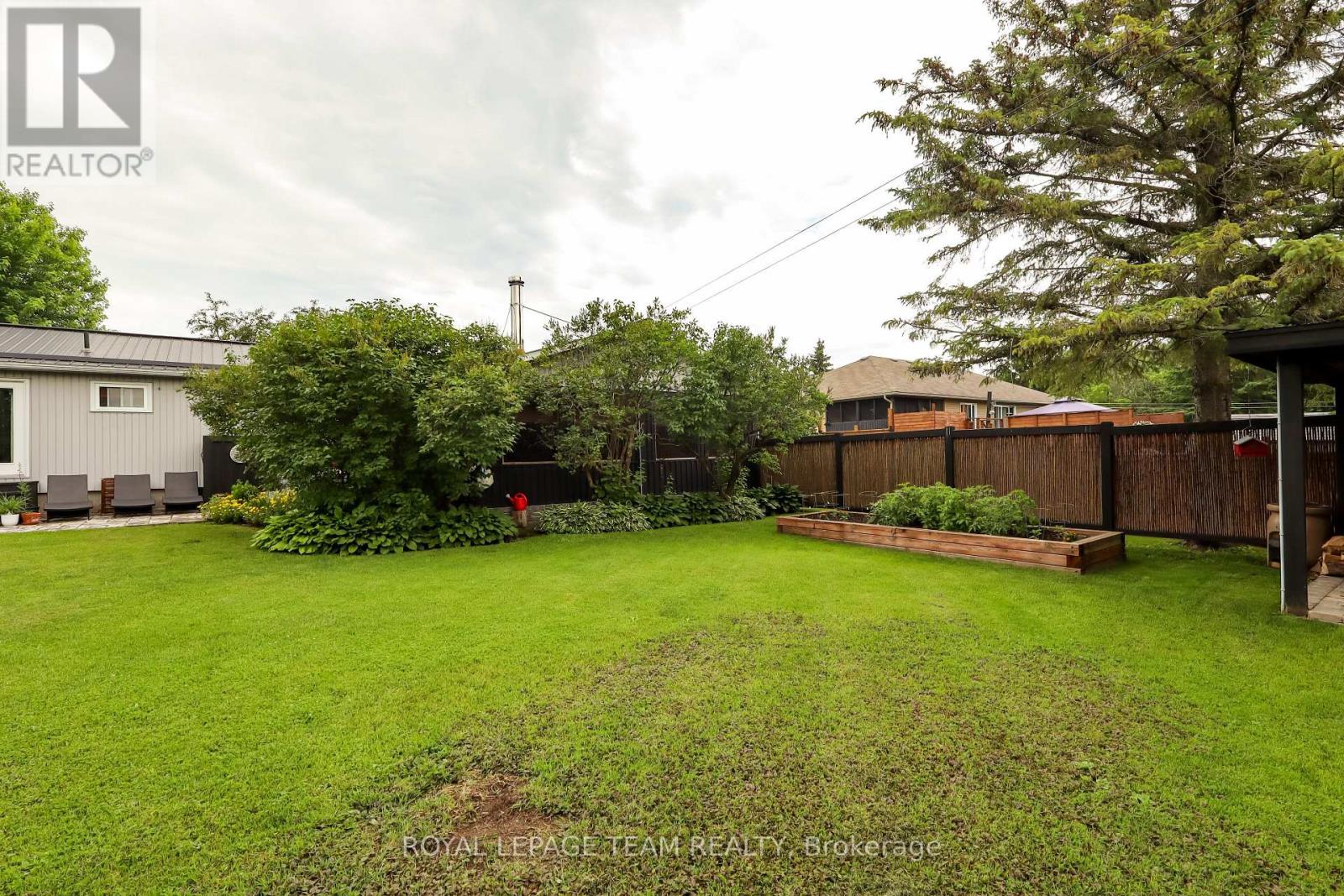 3041 BRIDGE STREET