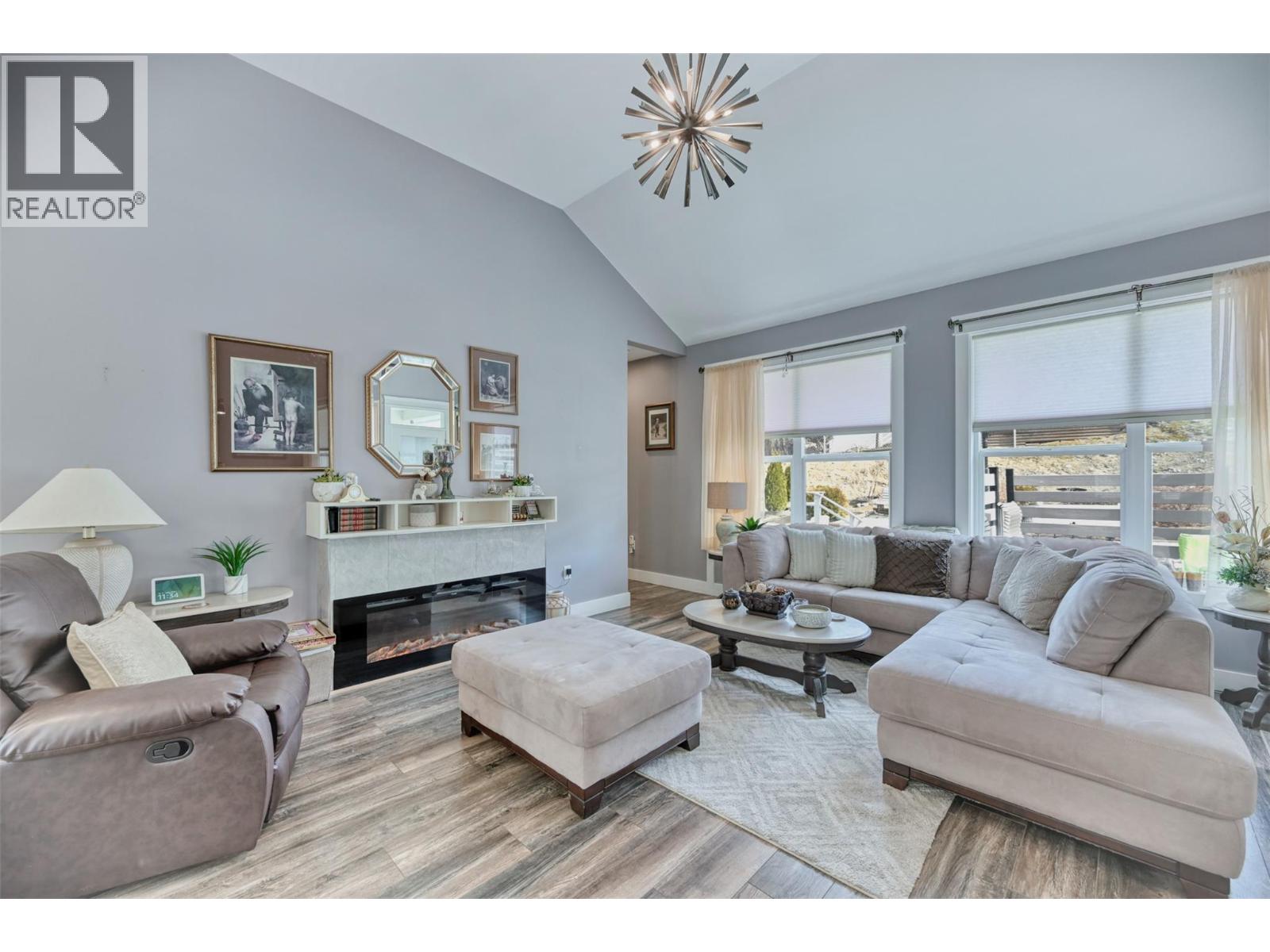 3807 FAIRWINDS Drive