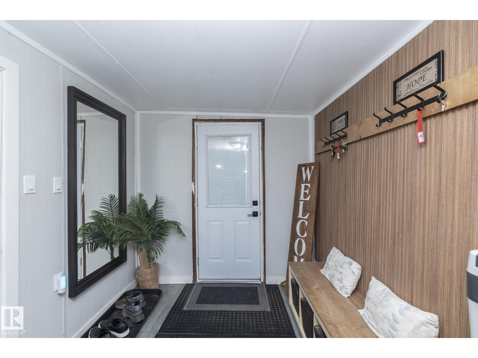 1011 West Mount CR NW