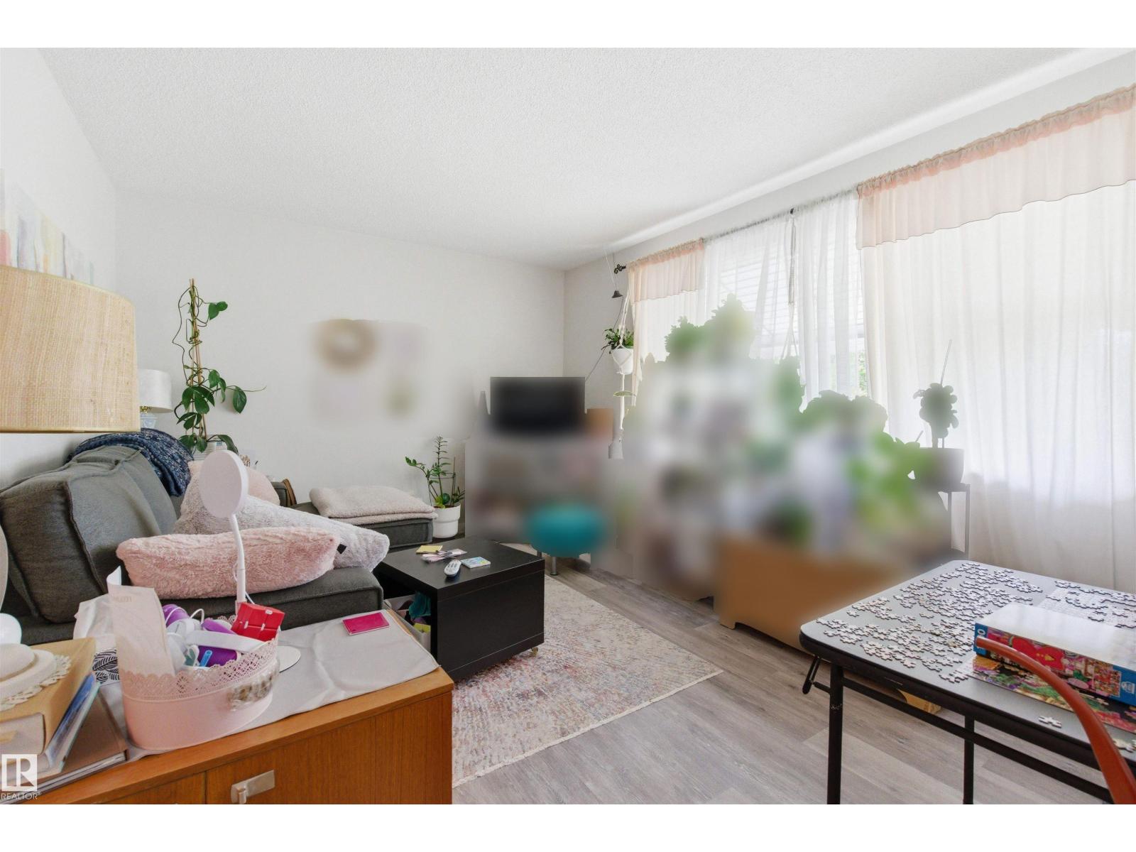 13007 135 ST NW