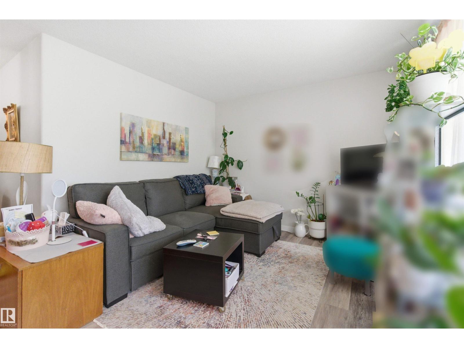 13007 135 ST NW