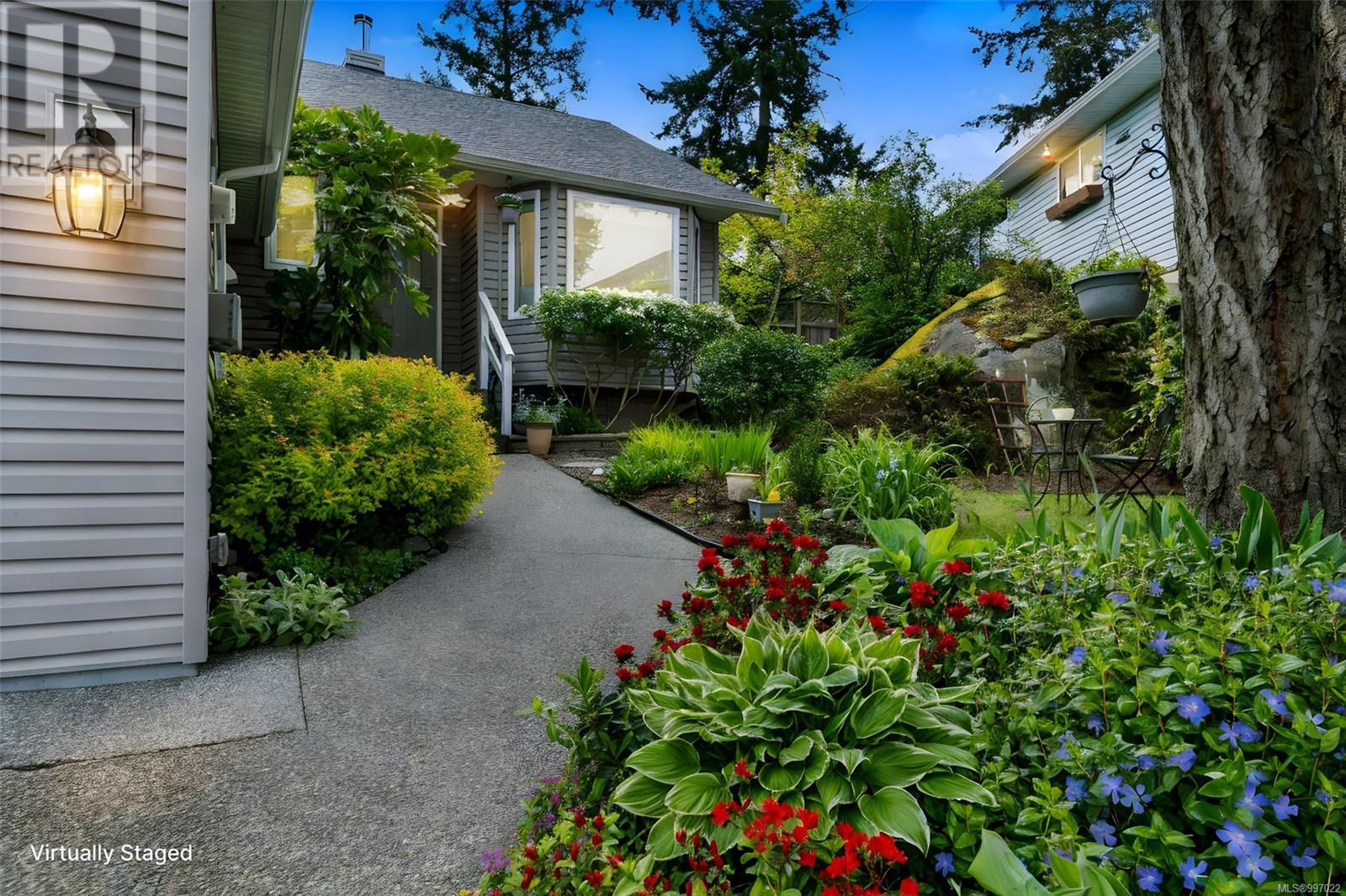 317 Gull Rd