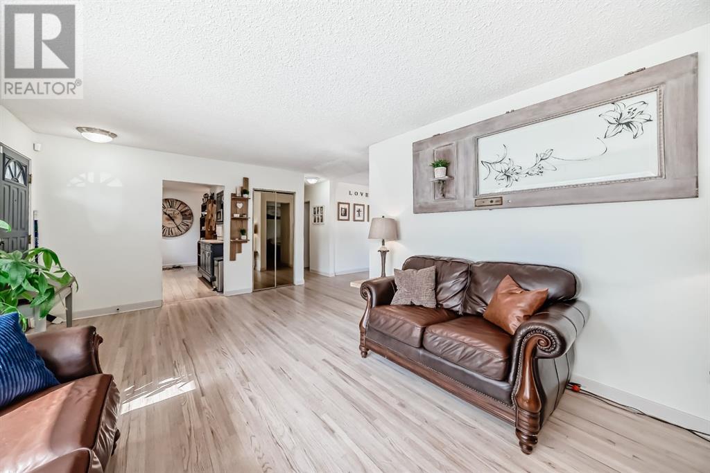 109 Hounslow Drive NW