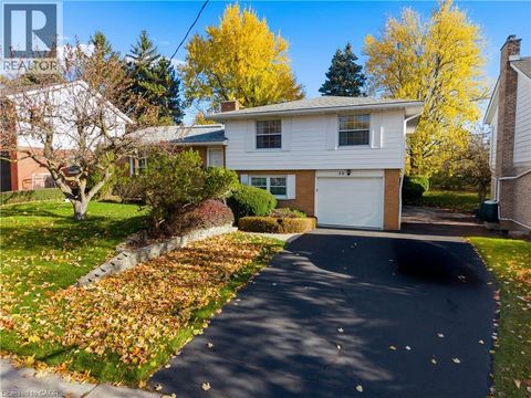 30 THORNRIDGE Crescent Kitchener ON N2M4W1