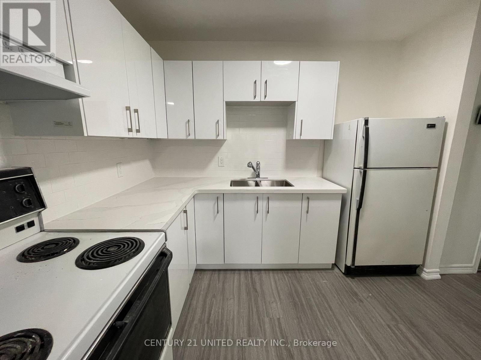 9 - 174.5 HUNTER STREET W