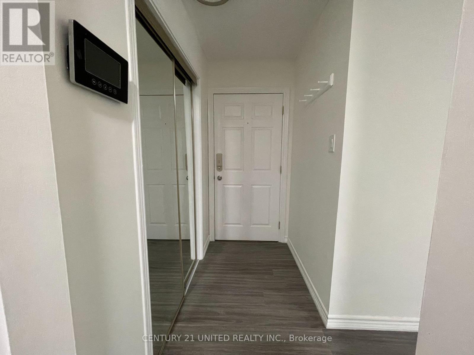 9 - 174.5 HUNTER STREET W