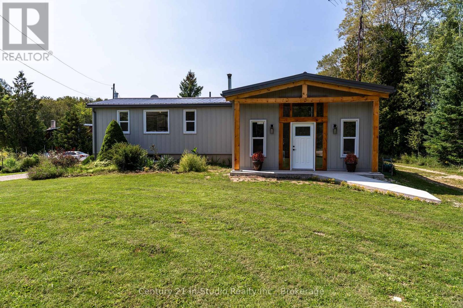 235132 CONCESSION 2 WGR