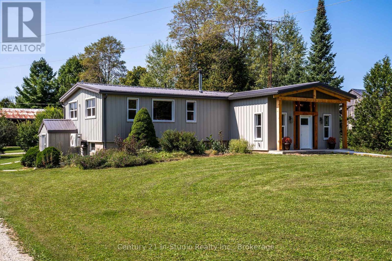 235132 CONCESSION 2 WGR