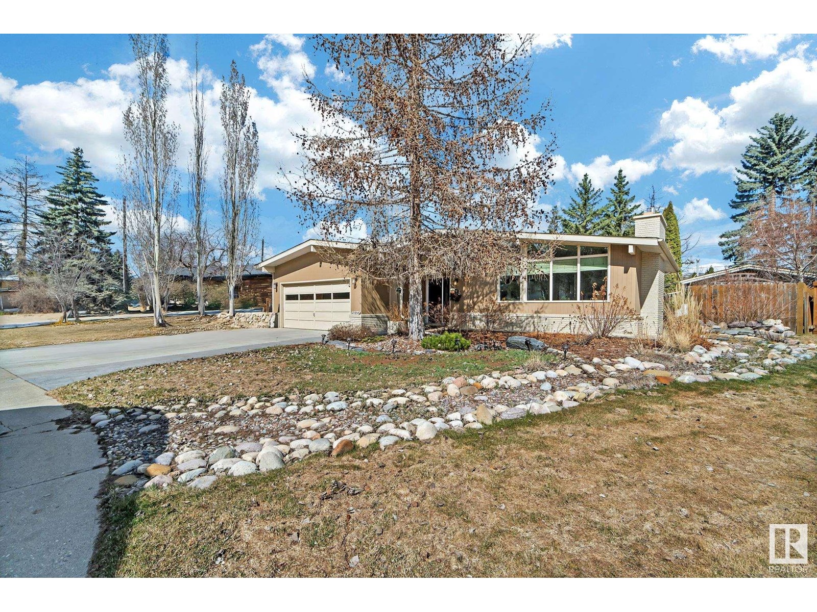 12508 42 AV NW