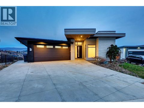 1341 Sladen Crescent Kelowna BC V1V2Y1