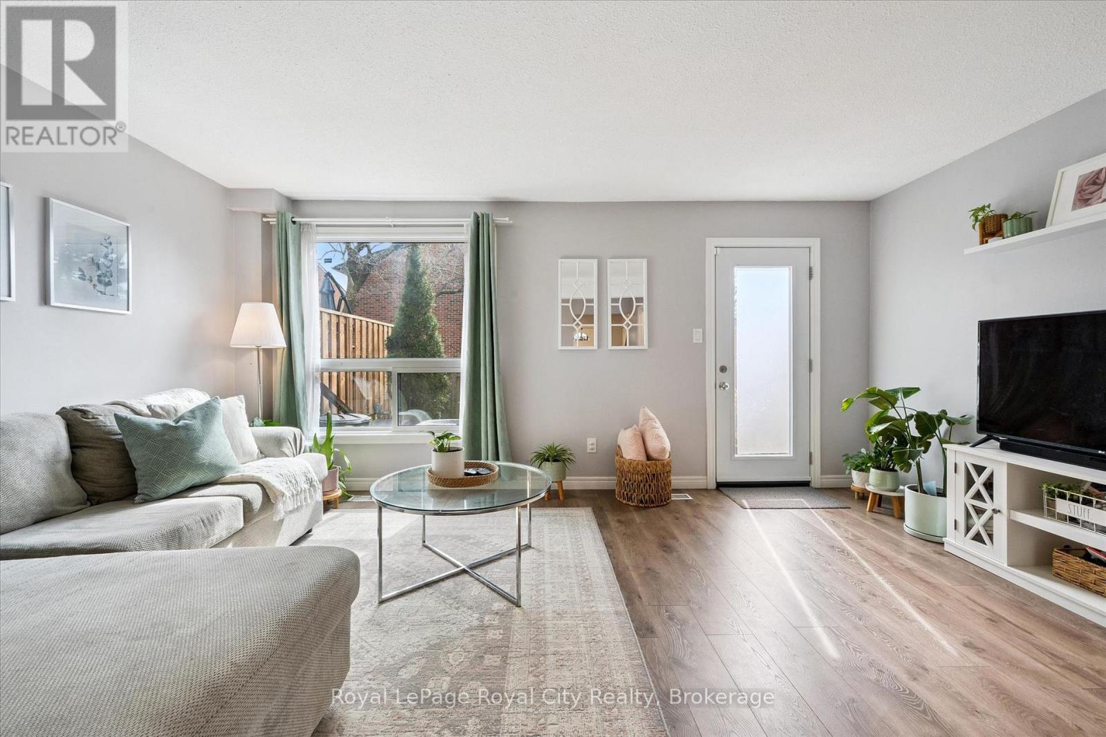 23 - 41 RHONDA ROAD