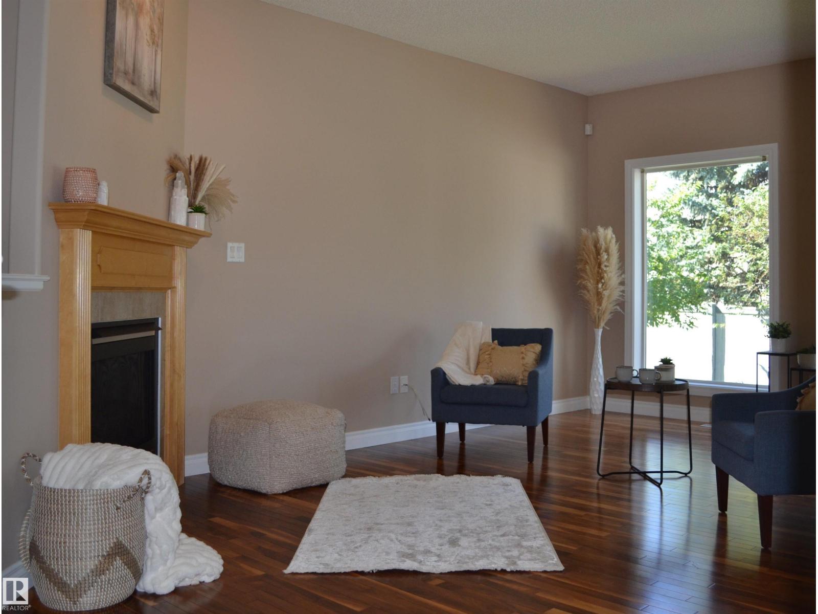 1 LONGVIEW CR