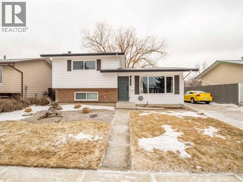 137 Pensacola Court W Lethbridge AB T1K4R7