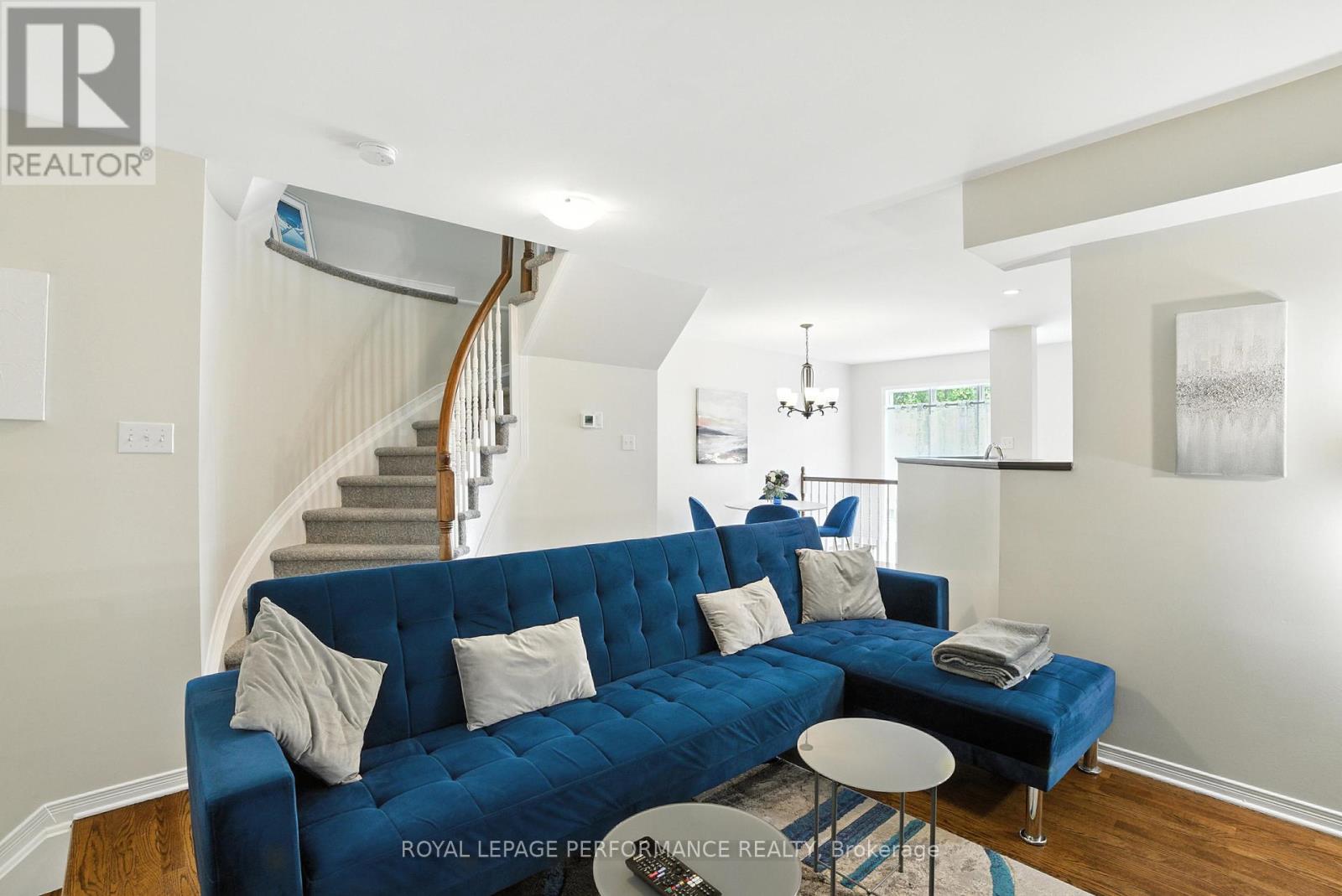 1493 LYNX CRESCENT