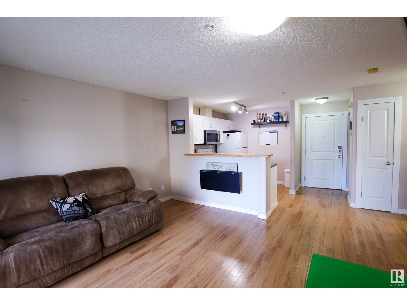 #104 14708 50 ST NW