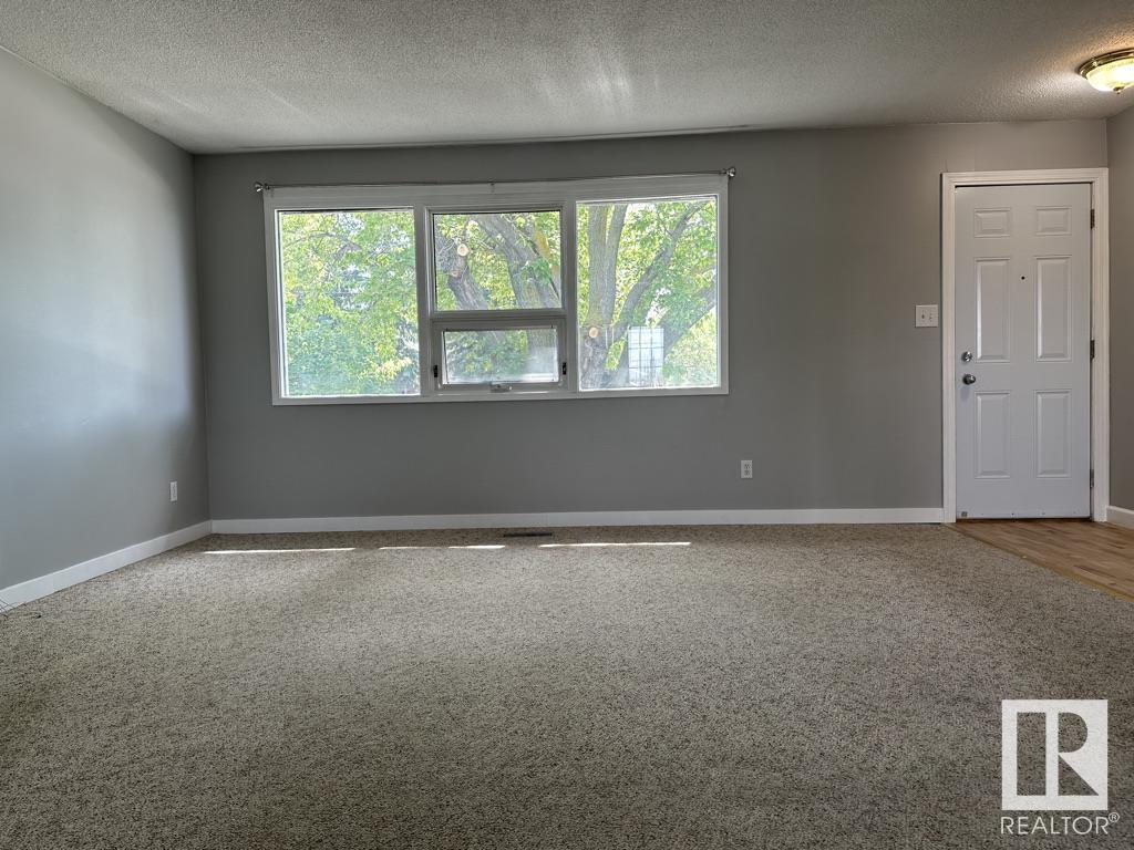 9512/9514 128 AV NW