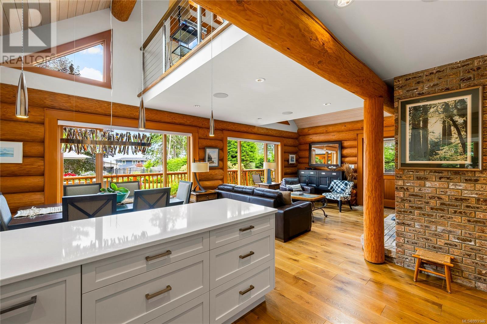 1904 Bonito Cres