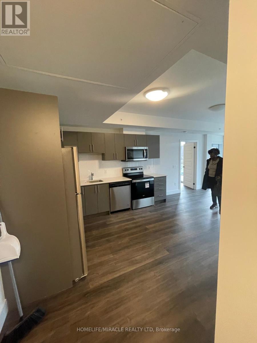 204 - 103 ROGERS STREET