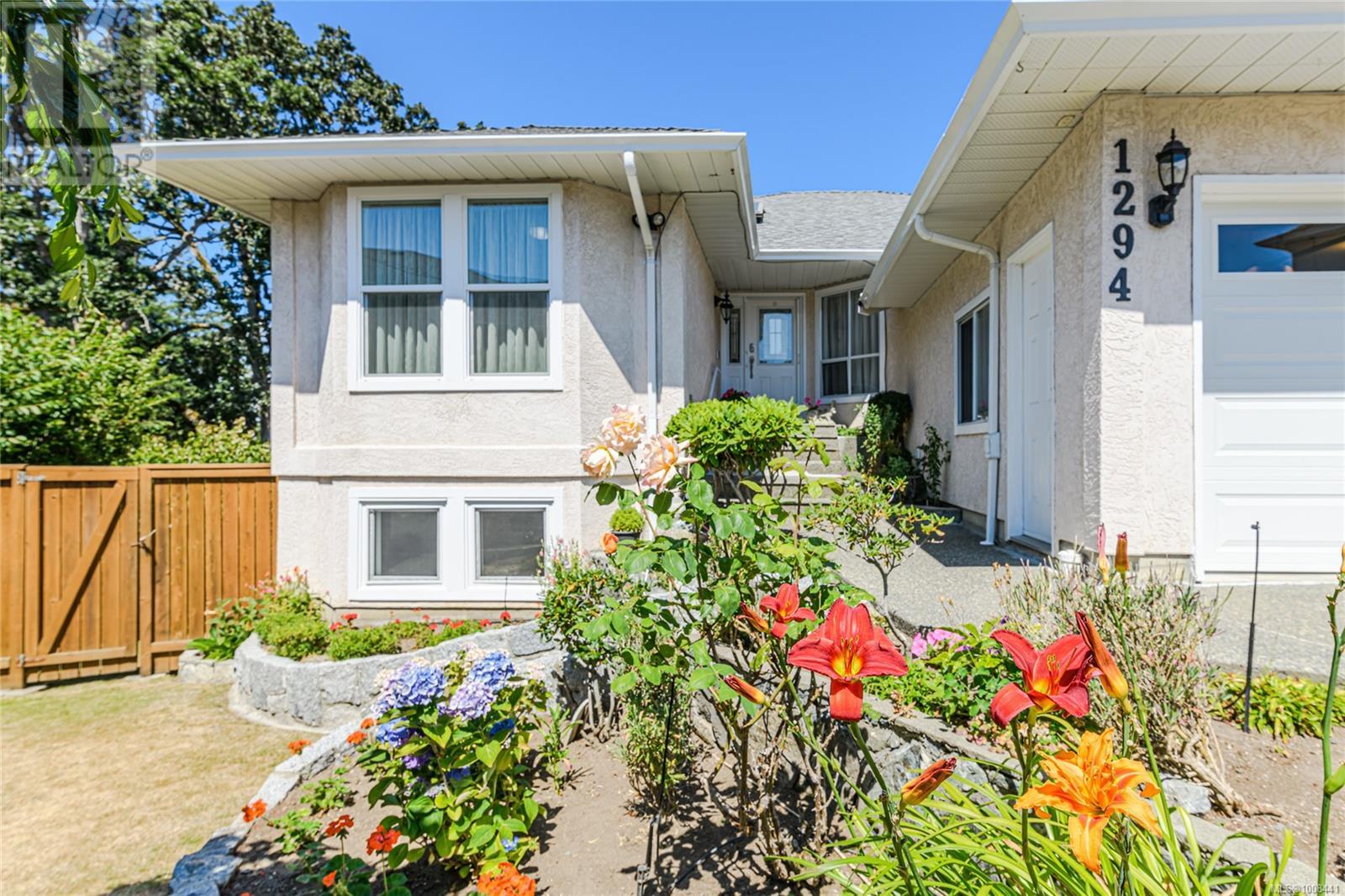 1294 Carmichael Crt