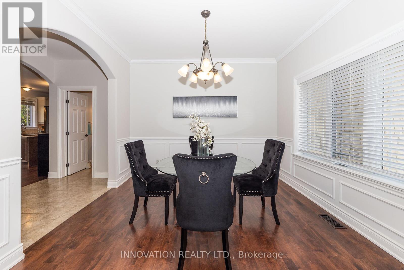 122 COUNTRY MEADOW DRIVE S