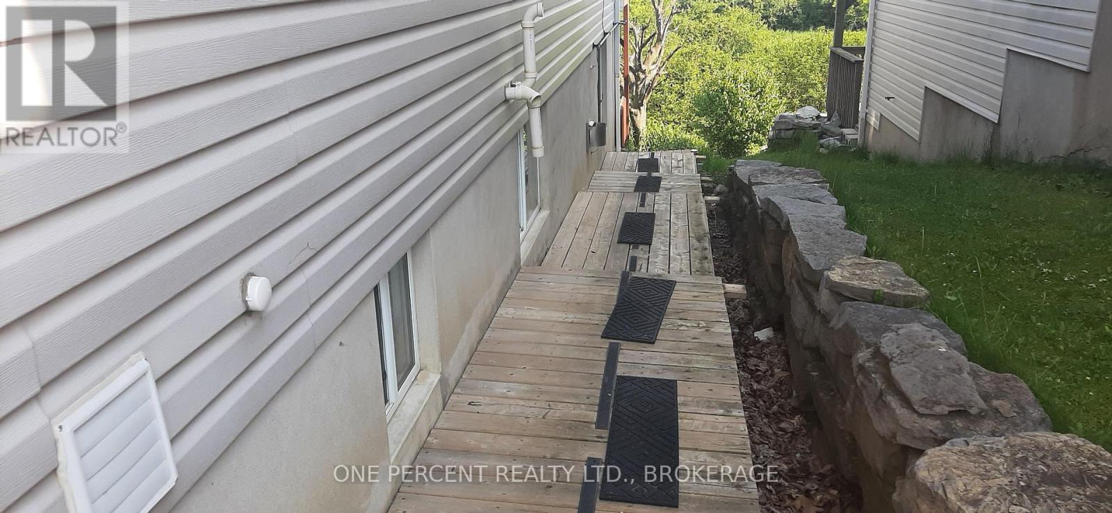 441 DOLSHIRE STREET
