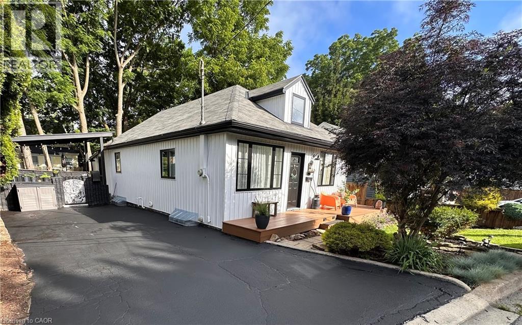 36 OAK Street