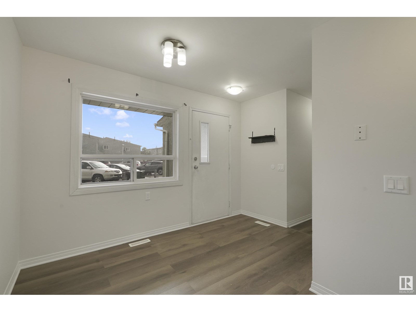 17751 95 ST NW