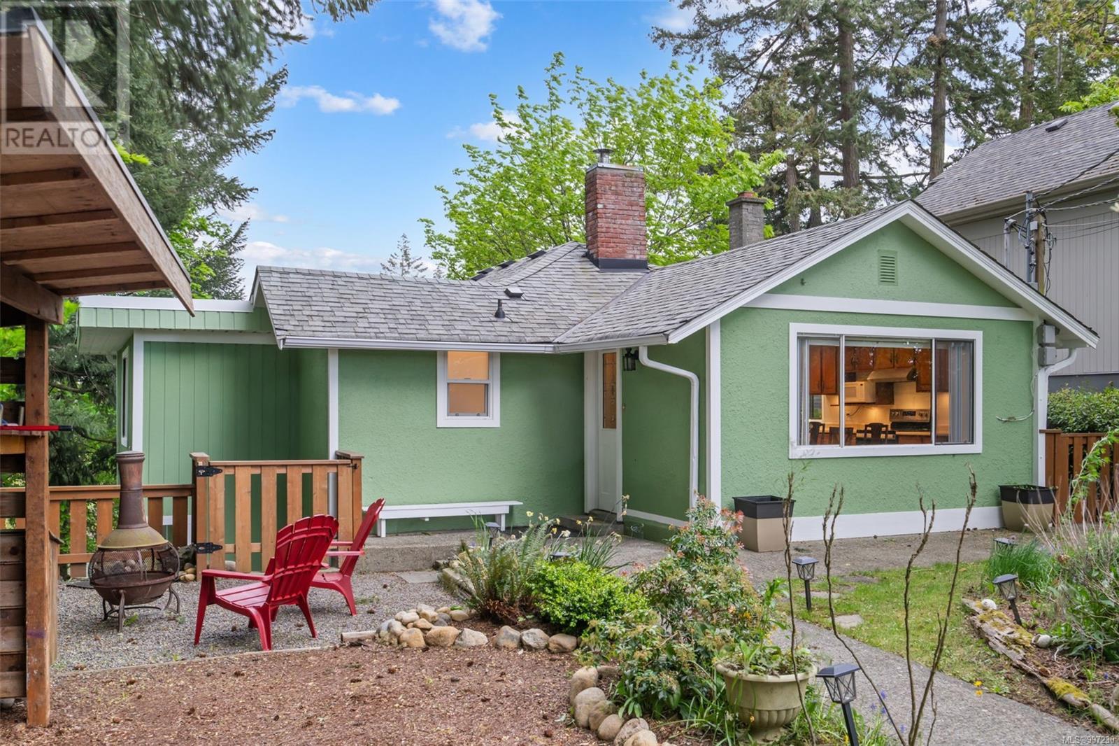 1055 Trillium Rd