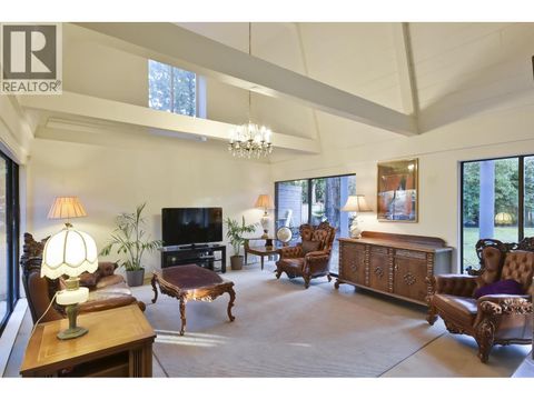 4943 CLIFF DRIVE Delta BC V4M2C2