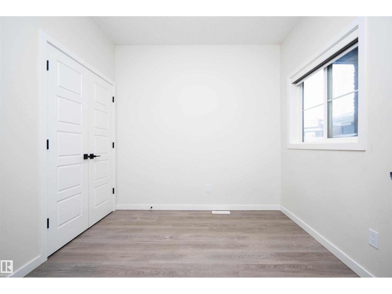 1487 PLUM CIRCLE CI SW