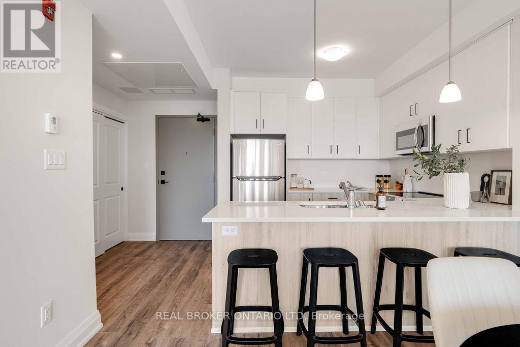 212 - 865 KLEINBURG DRIVE