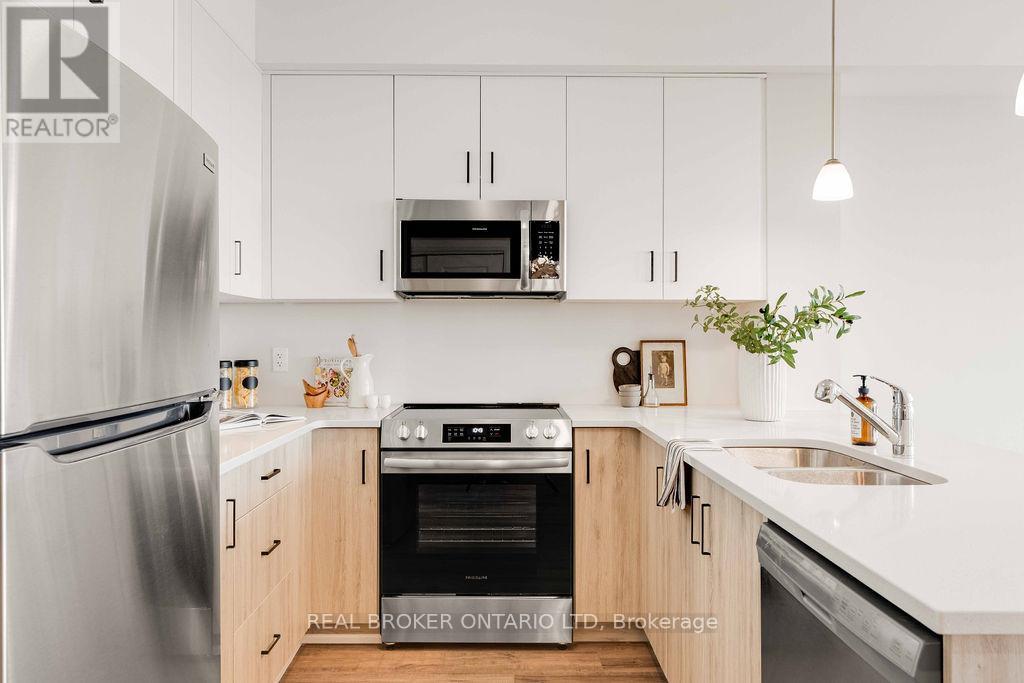 212 - 865 KLEINBURG DRIVE