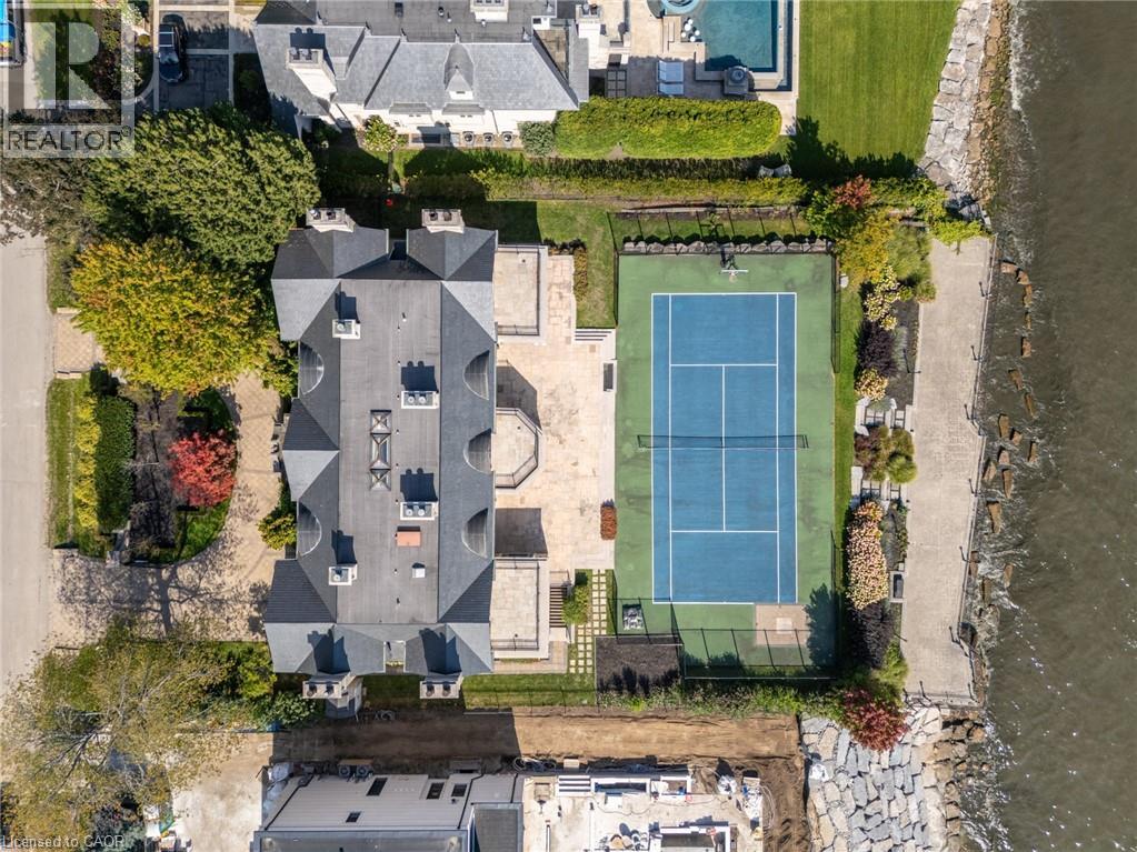 1092 ARGYLE Drive