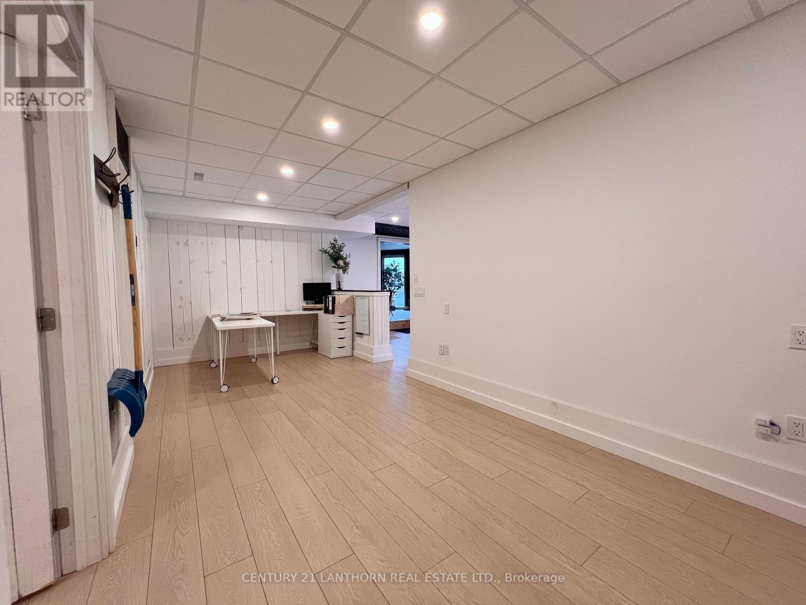 318 PICTON MAIN STREET