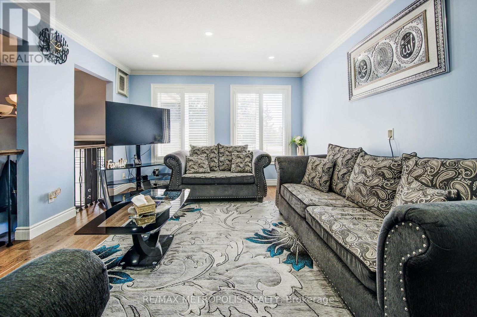 258 SAGINAW PARKWAY