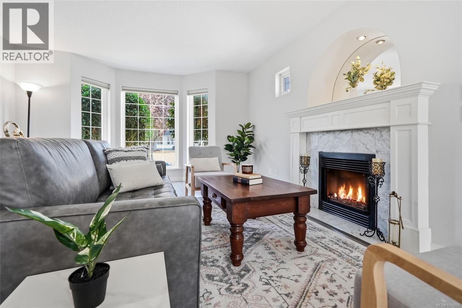 85 Magnolia Dr