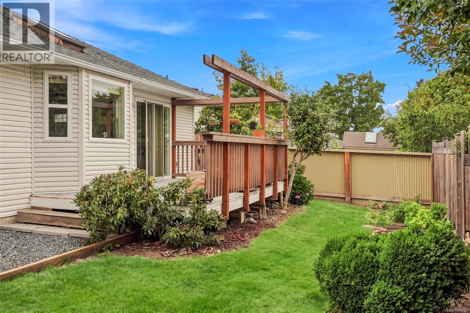 85 Magnolia Dr