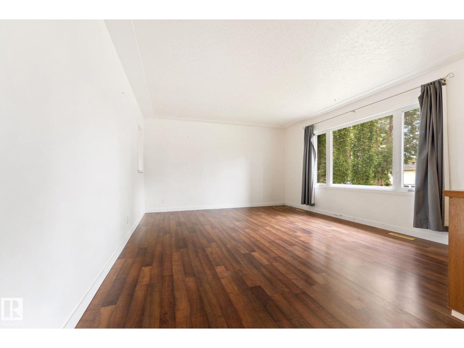 12823 88 ST NW
