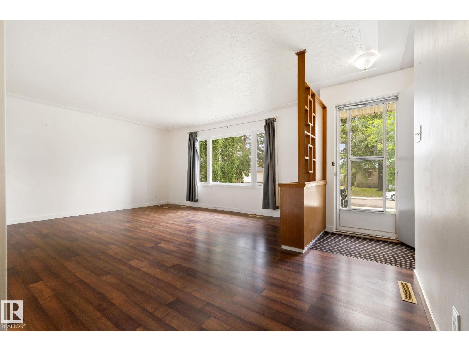 12823 88 ST NW