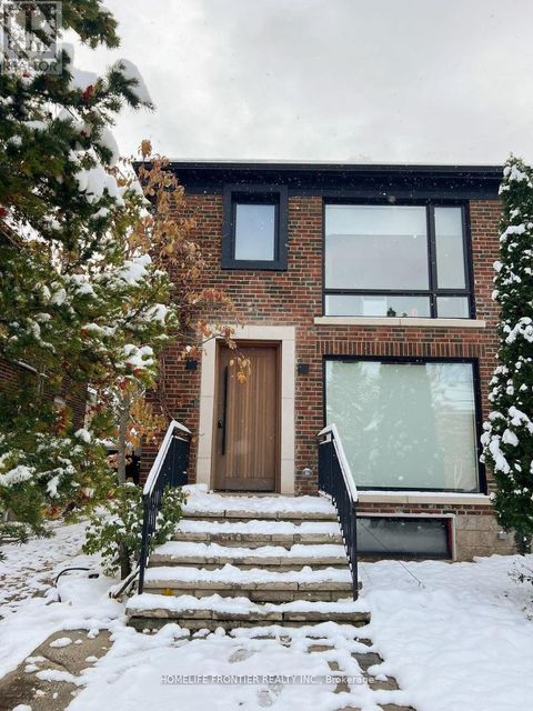 127 GLENVALE BOULEVARD Toronto (Leaside) ON M4G2W1