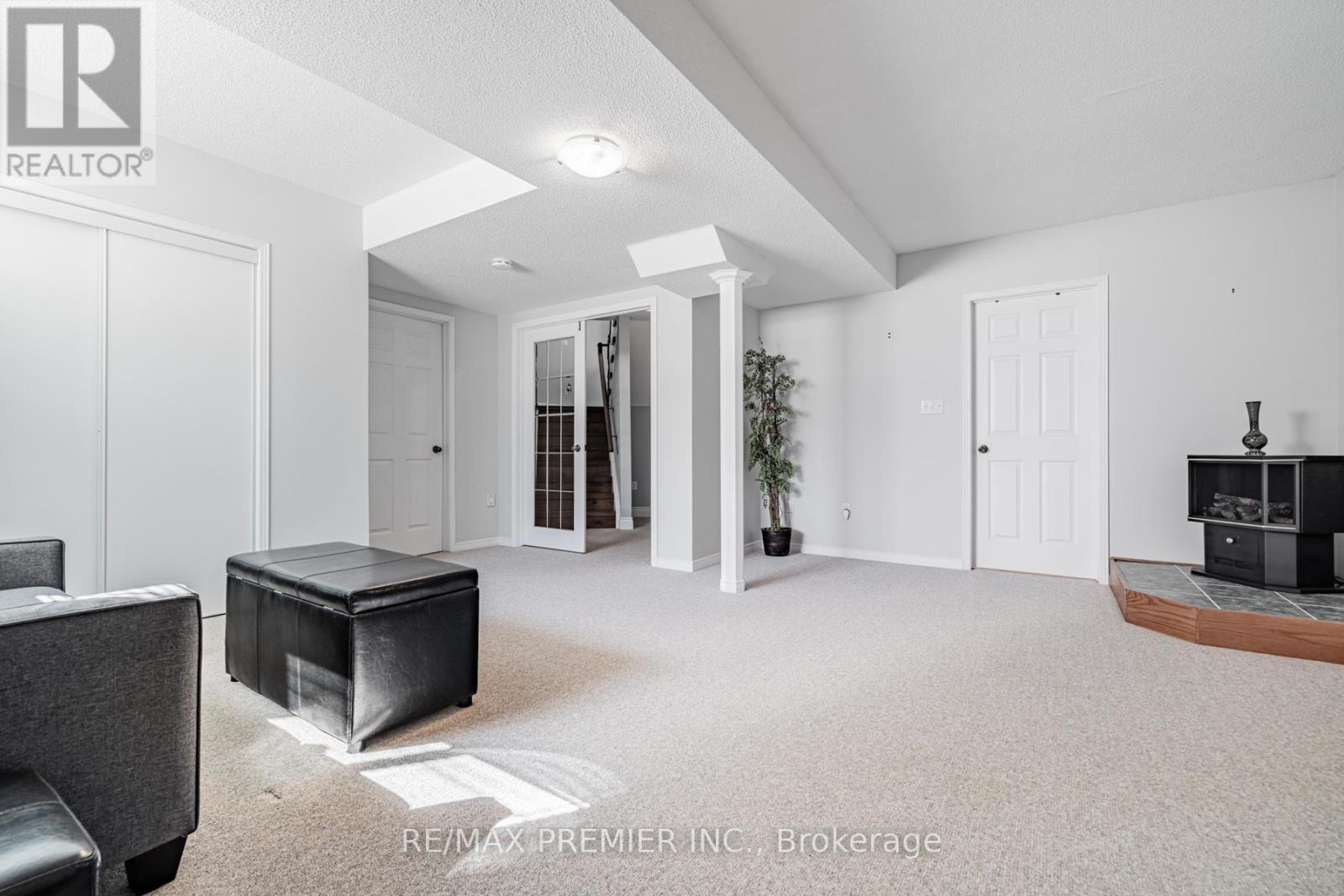 20 CRANBERRY HEIGHTS