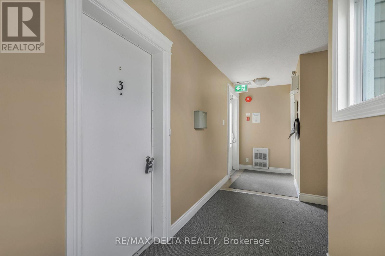 3 - 776 ST-JEAN STREET