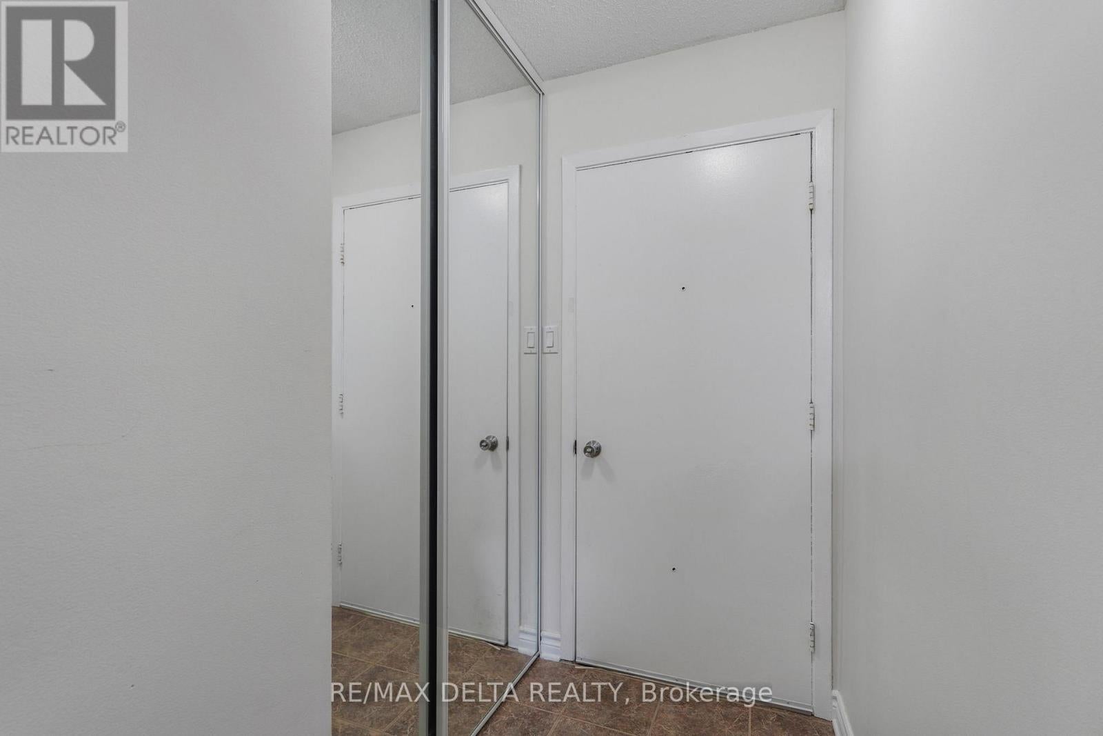 3 - 776 ST-JEAN STREET