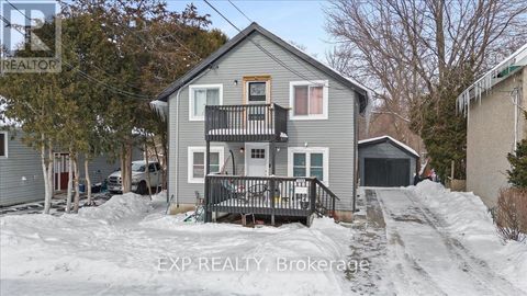 18 DELHI STREET Brockville ON K6V4H3