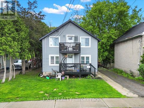 18 DELHI STREET Brockville ON K6V4H3