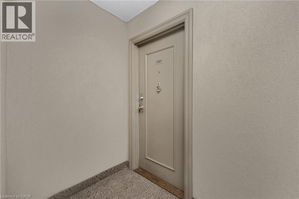 975 WARWICK Court Unit# 1501