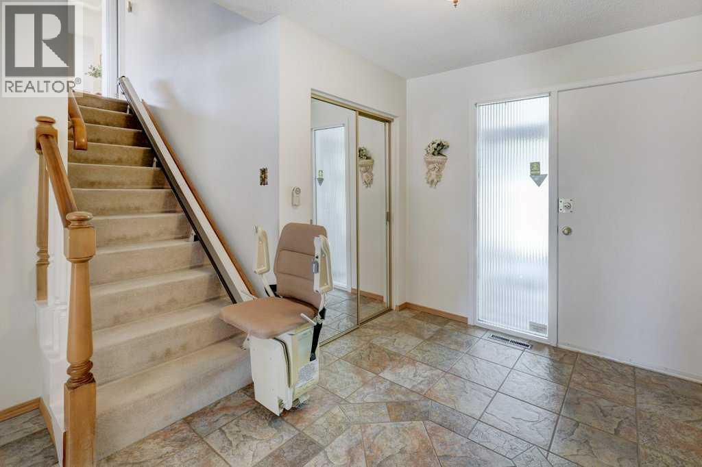 223 Willow Ridge Place SE