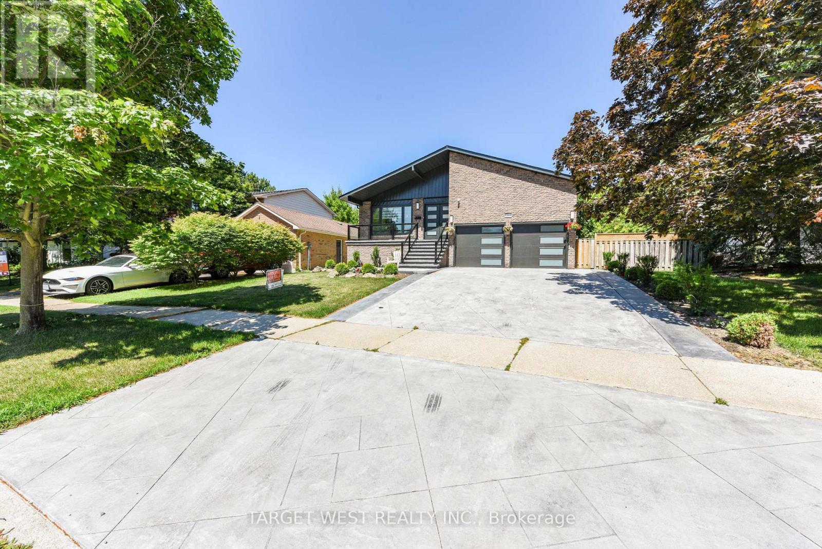1263 CRESTDALE ROAD
